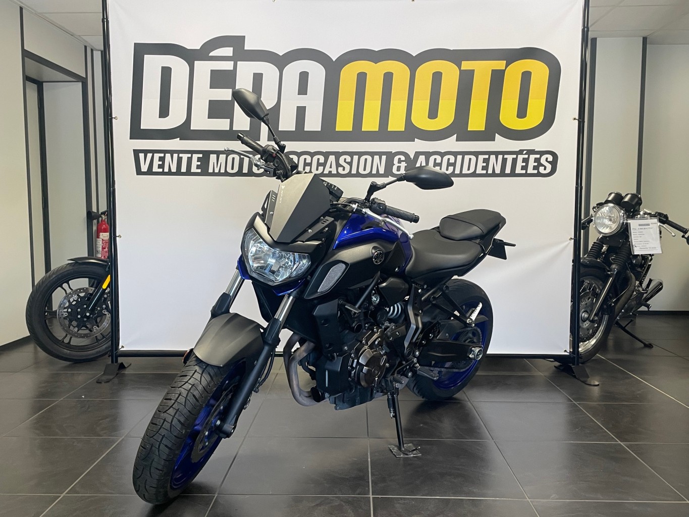 Illustration de YAMAHA  MT 07