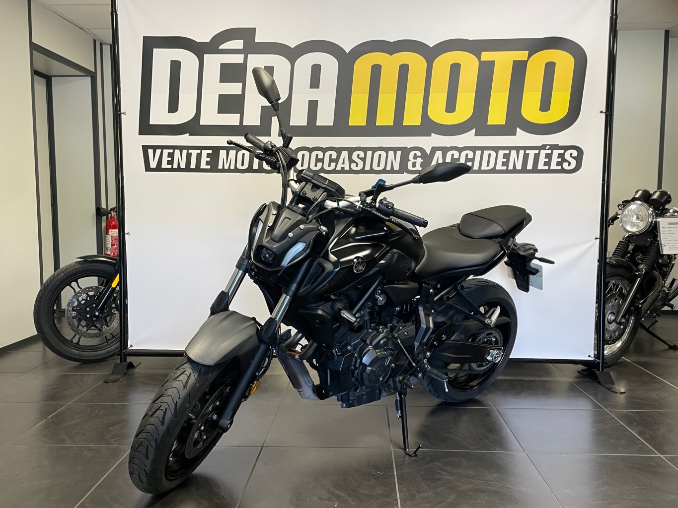 moto d’occasion YAMAHA MT 07