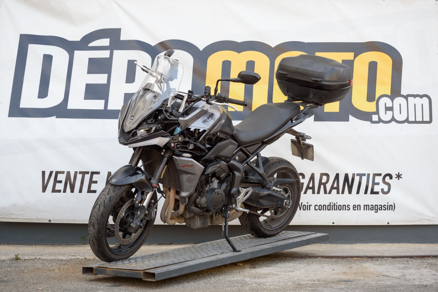 moto accidentée TRIUMPH TIGER 660 SPORT