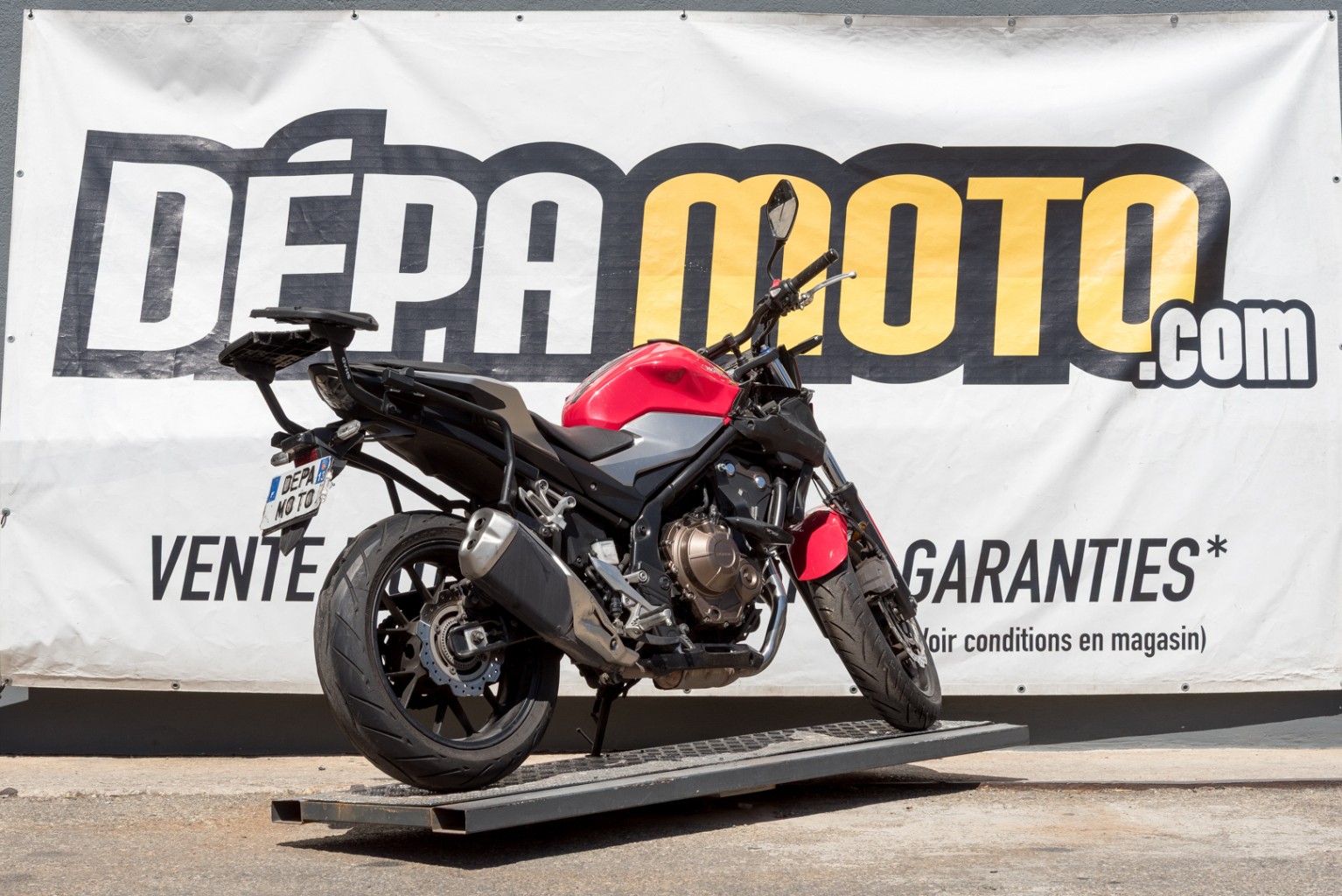 moto accidentée HONDA CB500FA