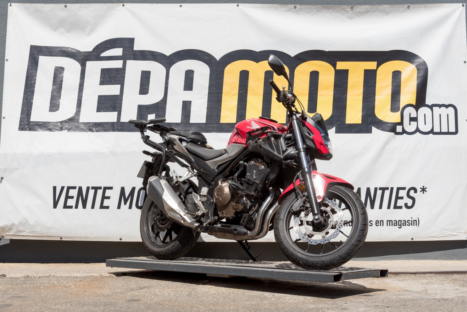 moto accidentée HONDA CB500FA