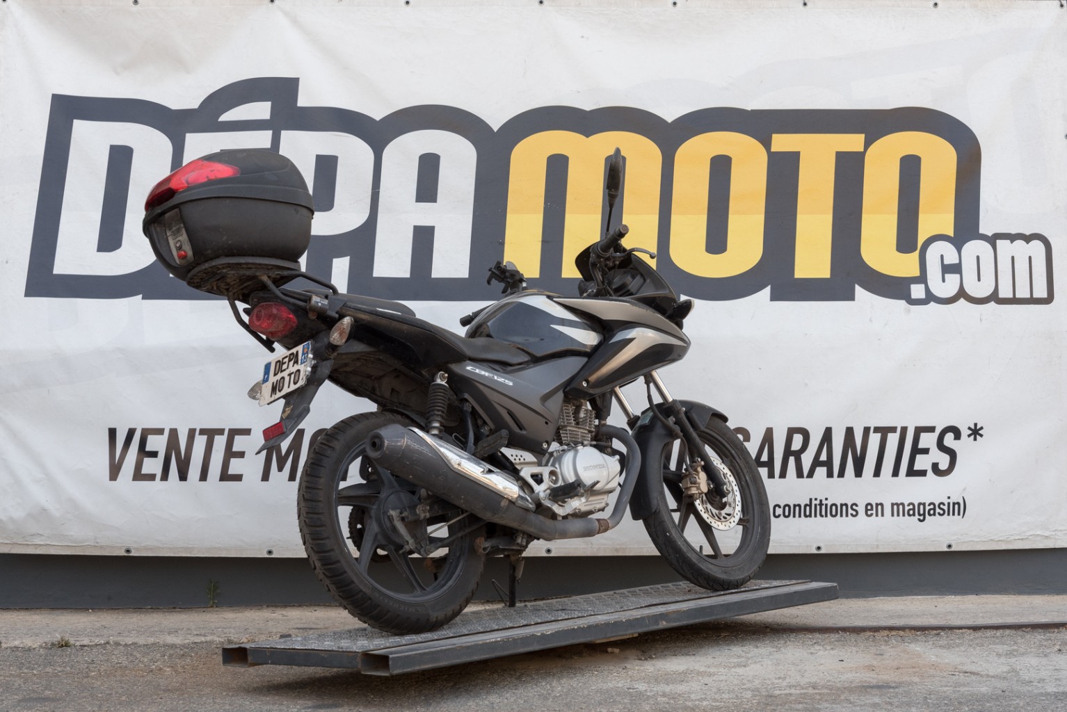 moto accidentée HONDA  CBF 125