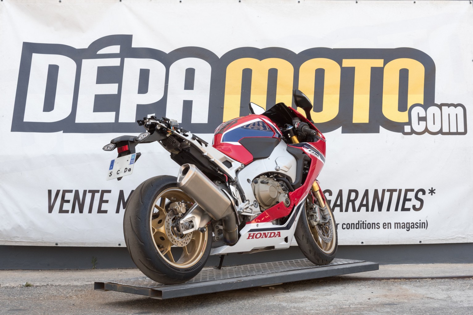 moto accidentée HONDACBR 1000 RR SP