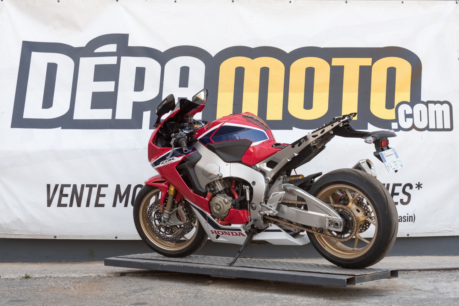 moto accidentée HONDACBR 1000 RR SP