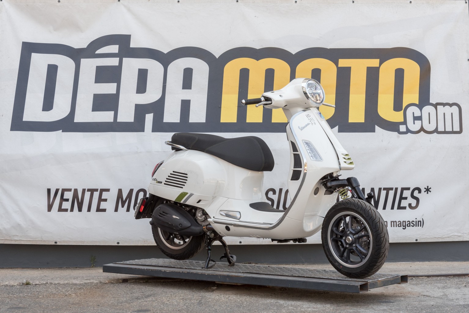 moto accidentée PIAGGIO  GTS 310 SUPER TECH