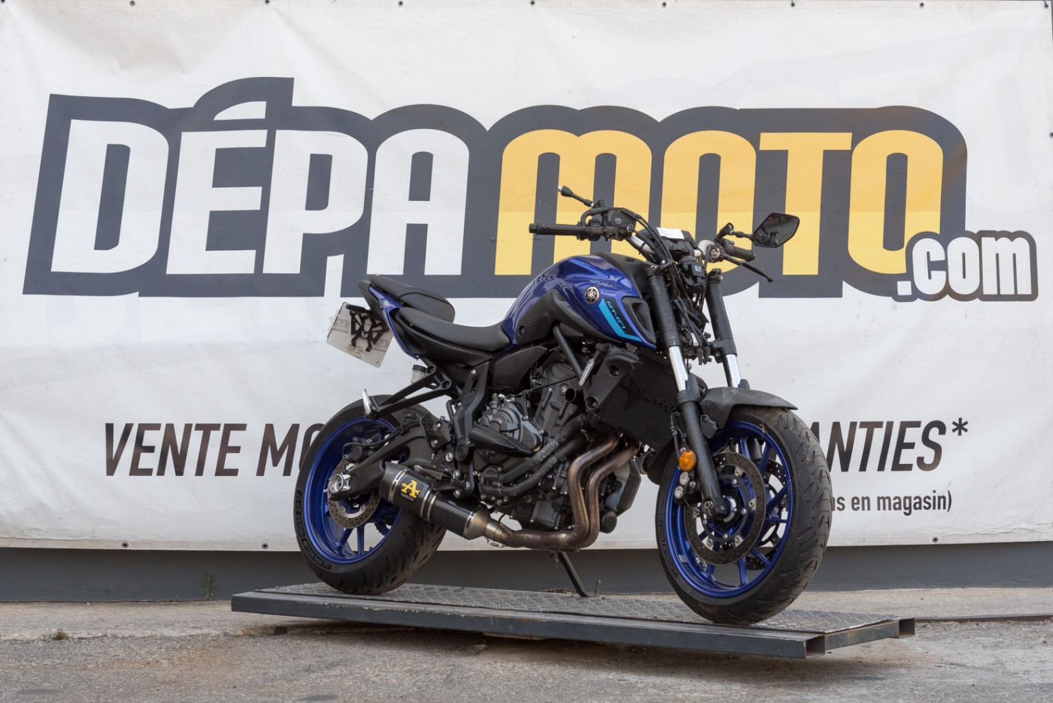 moto accidentée YAMAHA  MT 07