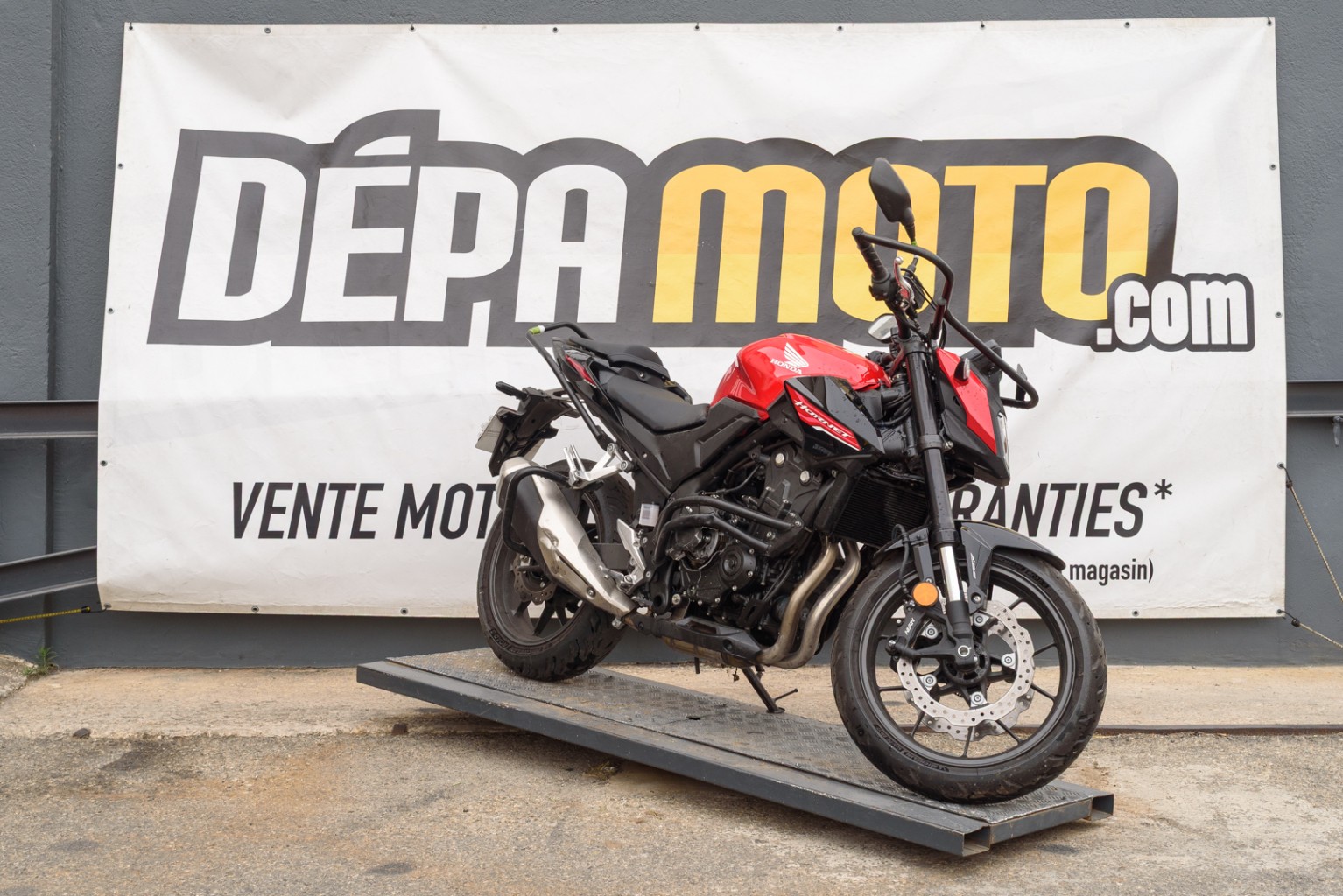 moto accidentée HONDA  CB500FA