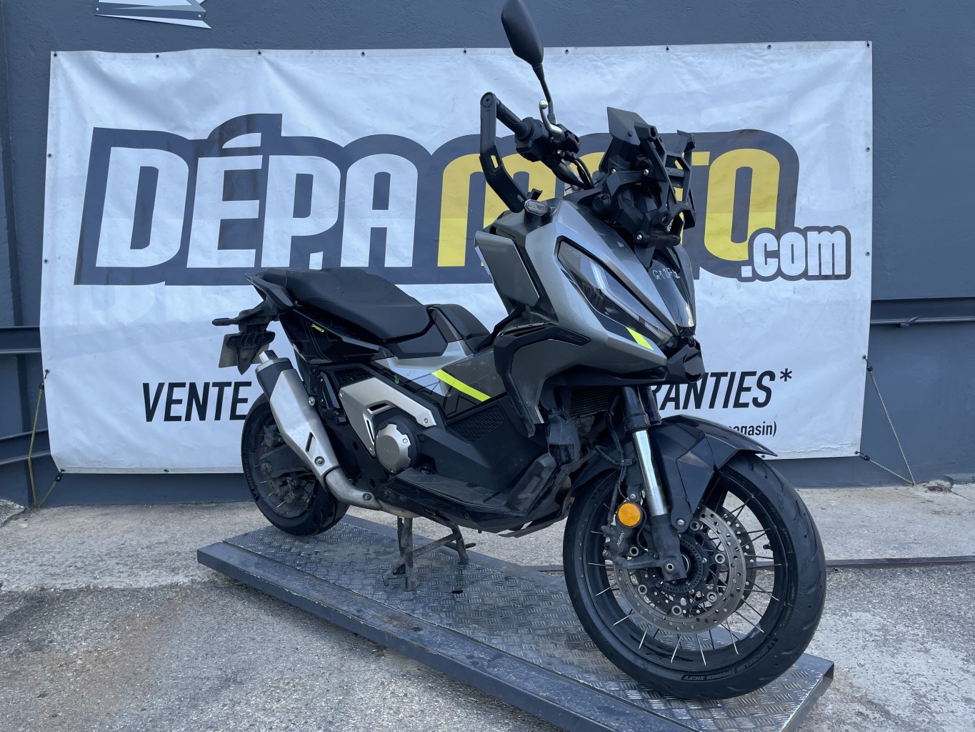 moto accidentée HONDA  XADV750