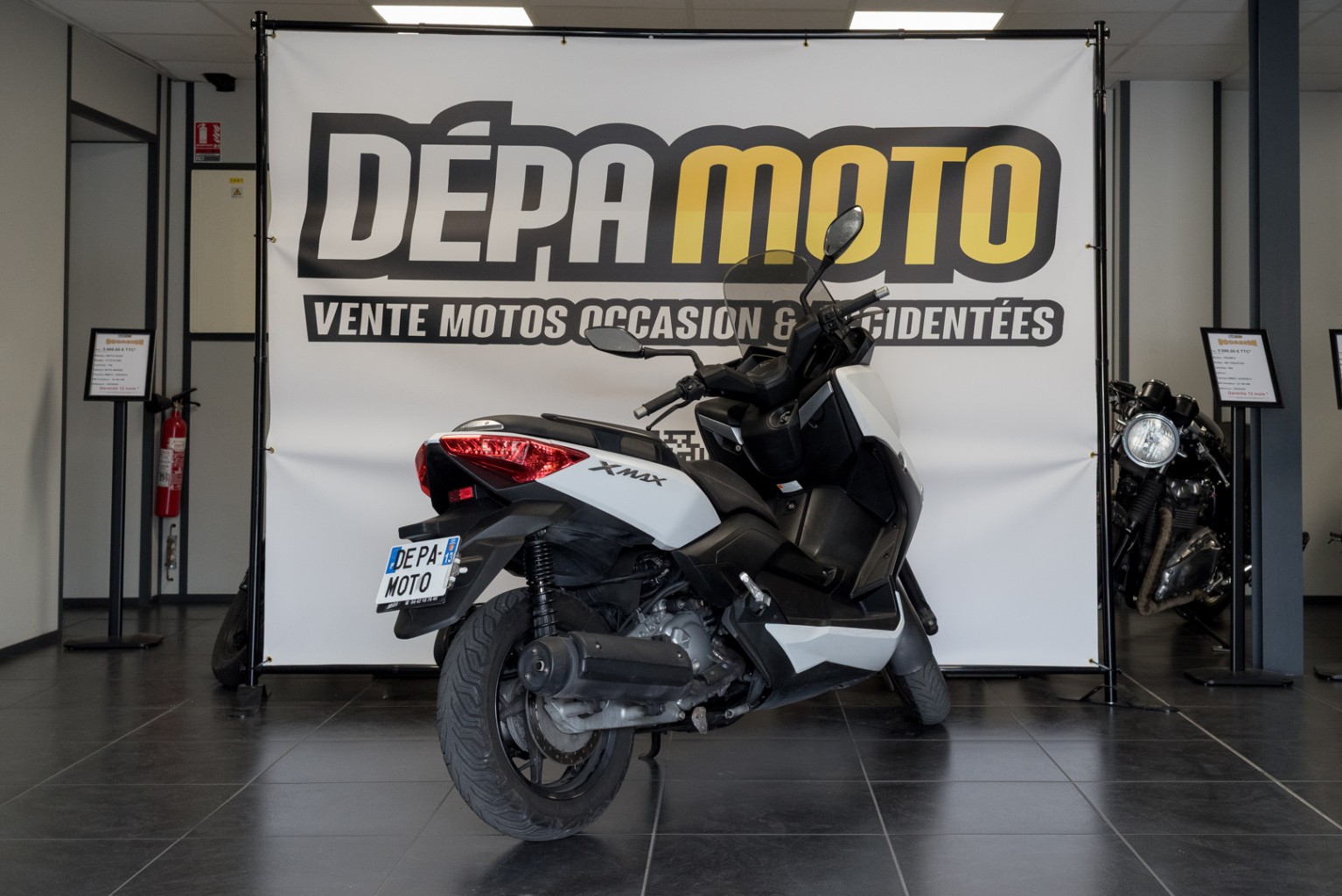 moto d’occasion YAMAHA XMAX 250