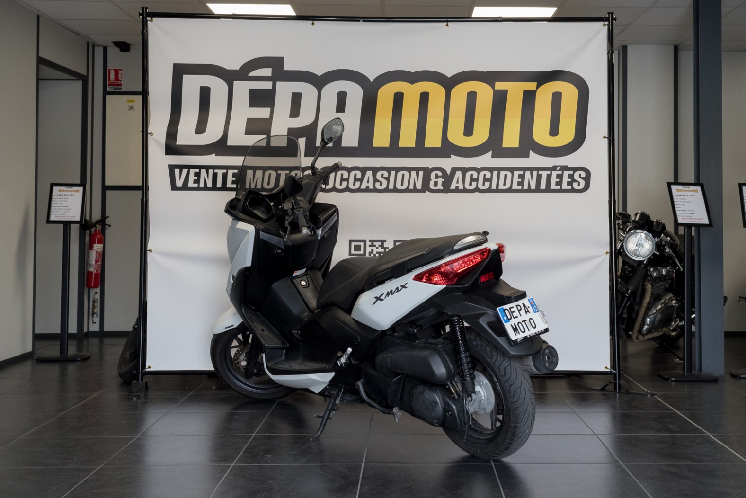 moto d’occasion YAMAHA XMAX 250