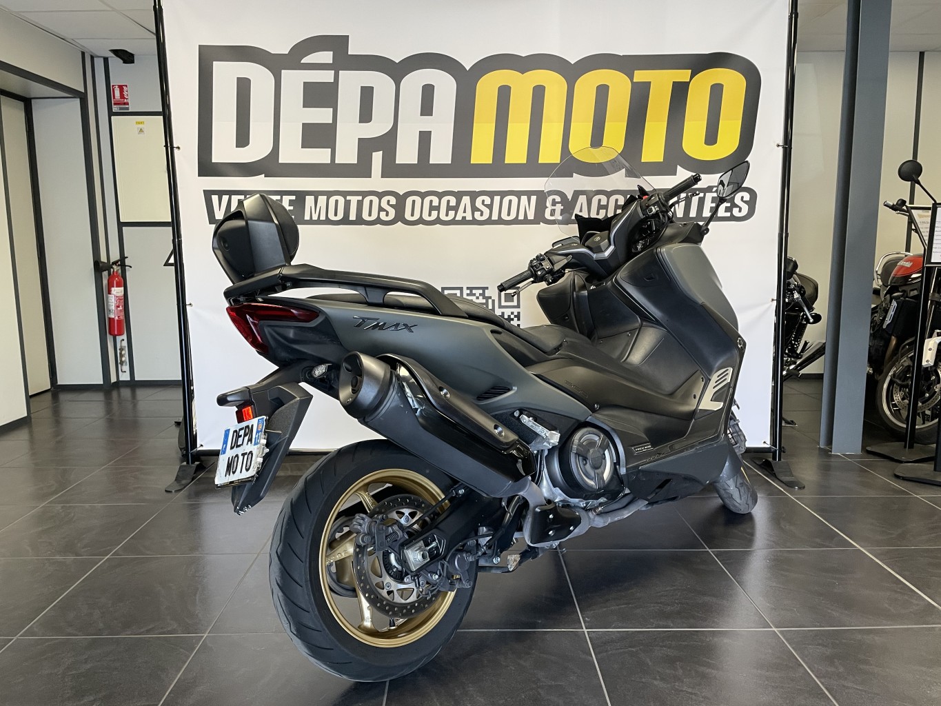 moto d’occasion YAMAHA TMAX 560