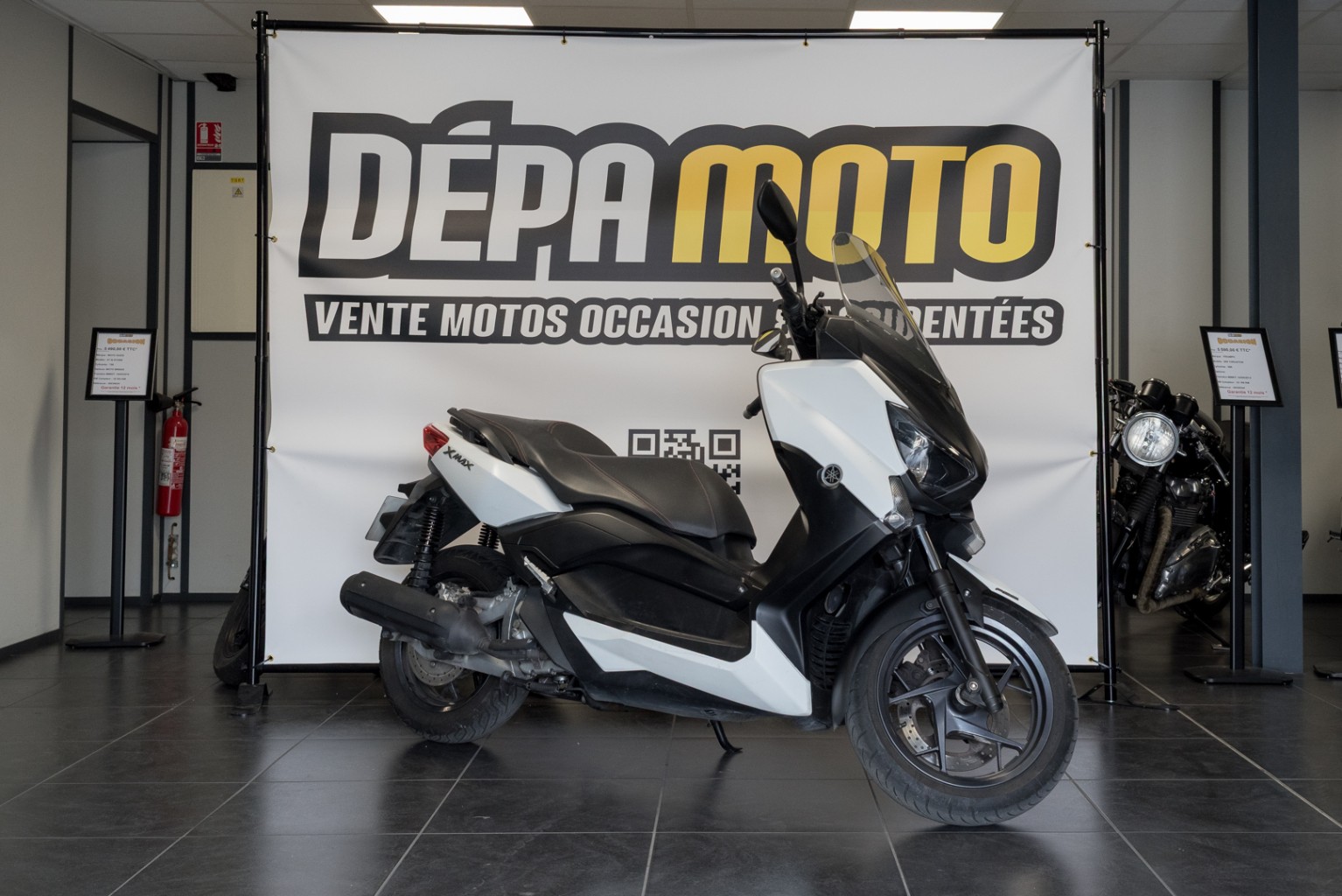 moto d’occasion YAMAHA XMAX 250