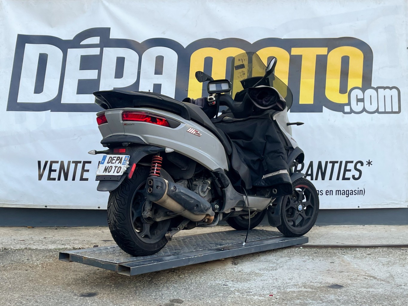 moto accidentée PIAGGIO MP3 500 HPE SPORT