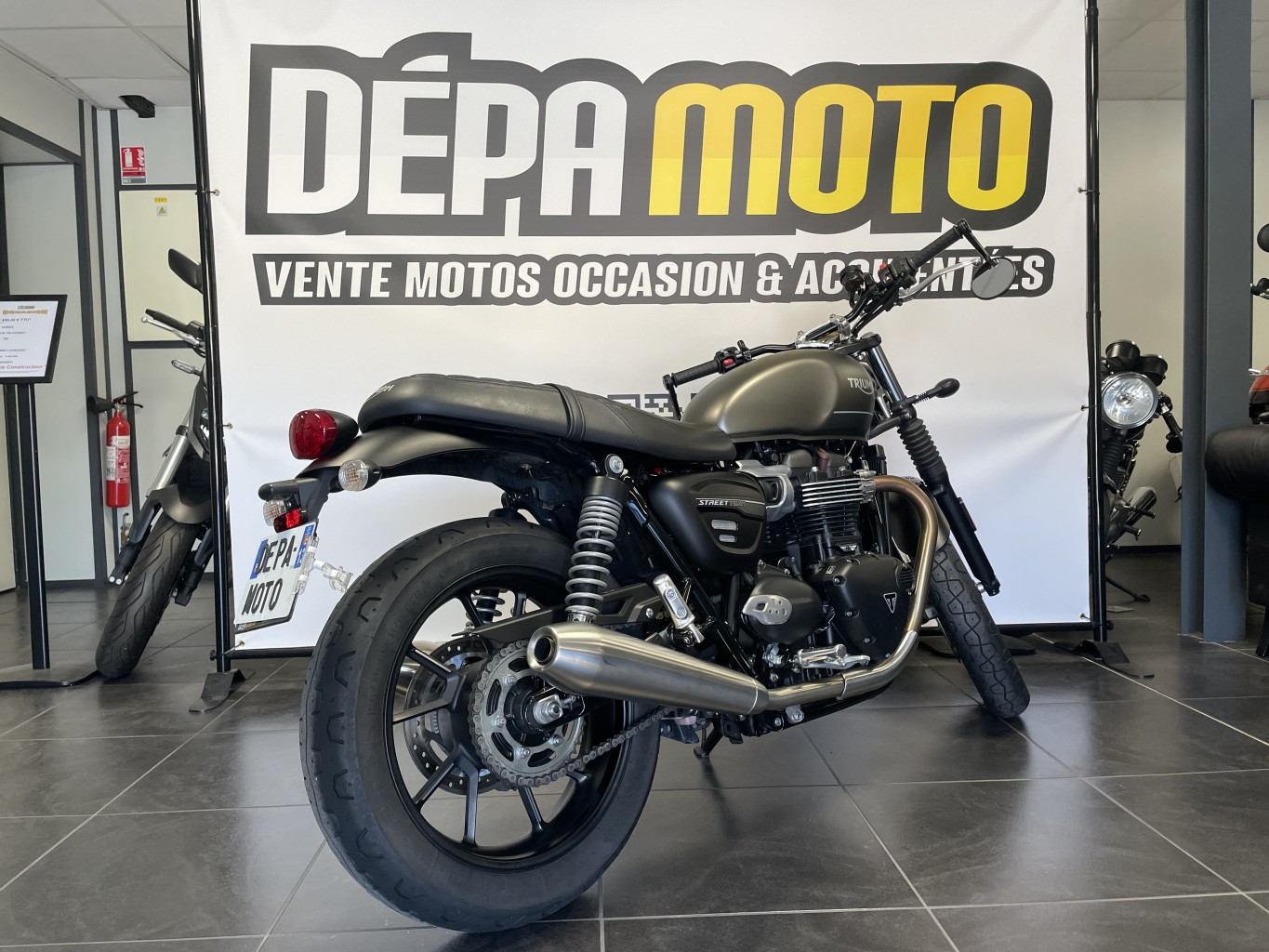 moto d’occasion TRIUMPH STREET TWIN