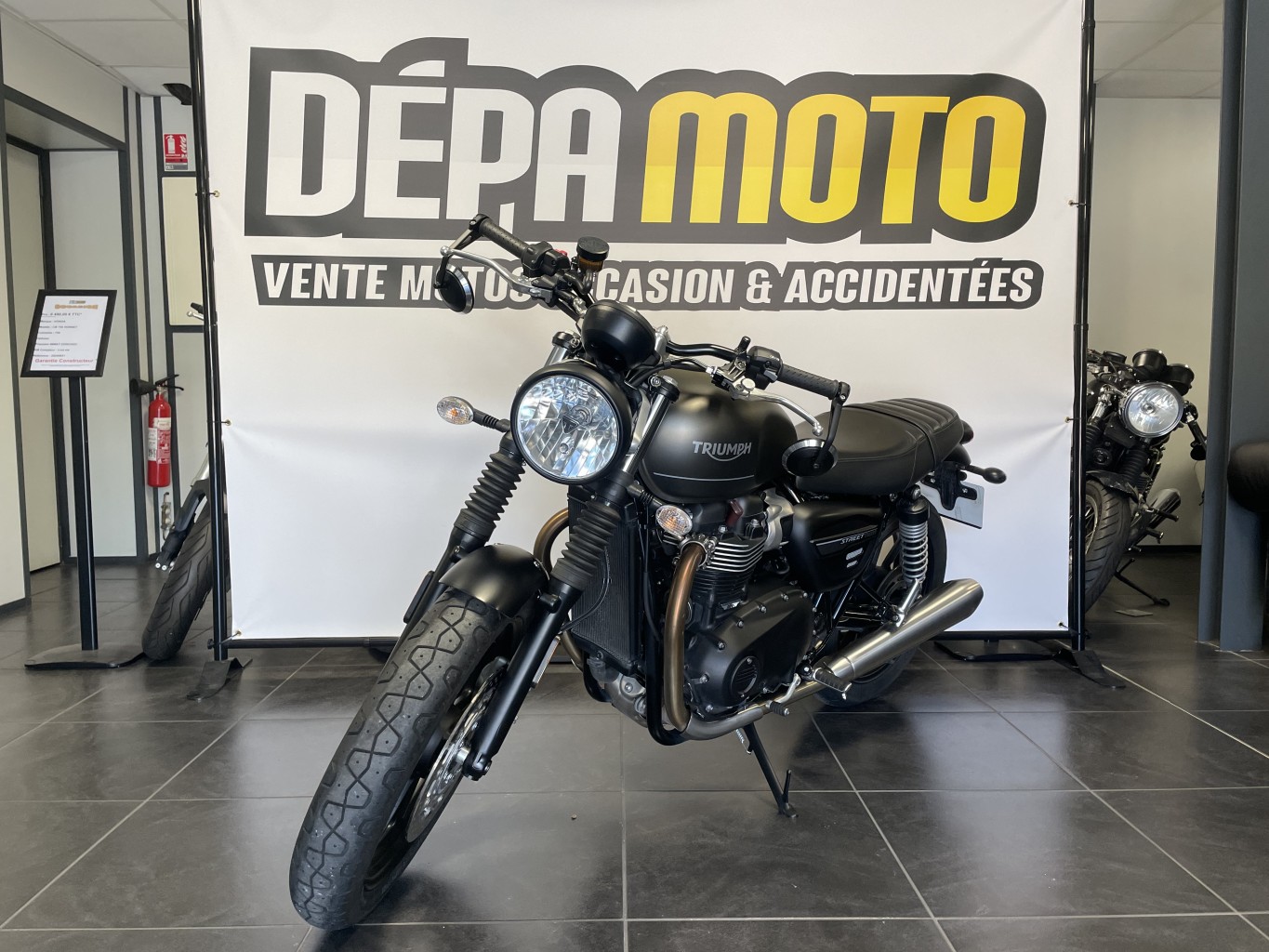moto d’occasion TRIUMPH STREET TWIN
