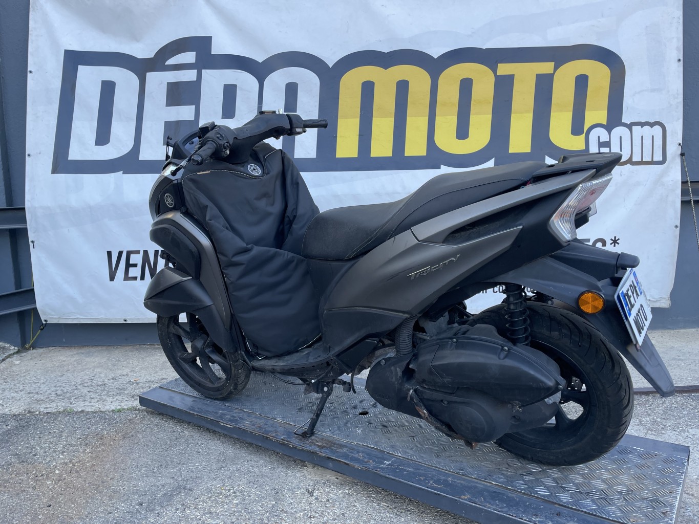 moto accidentée YAMAHA  TRICITY