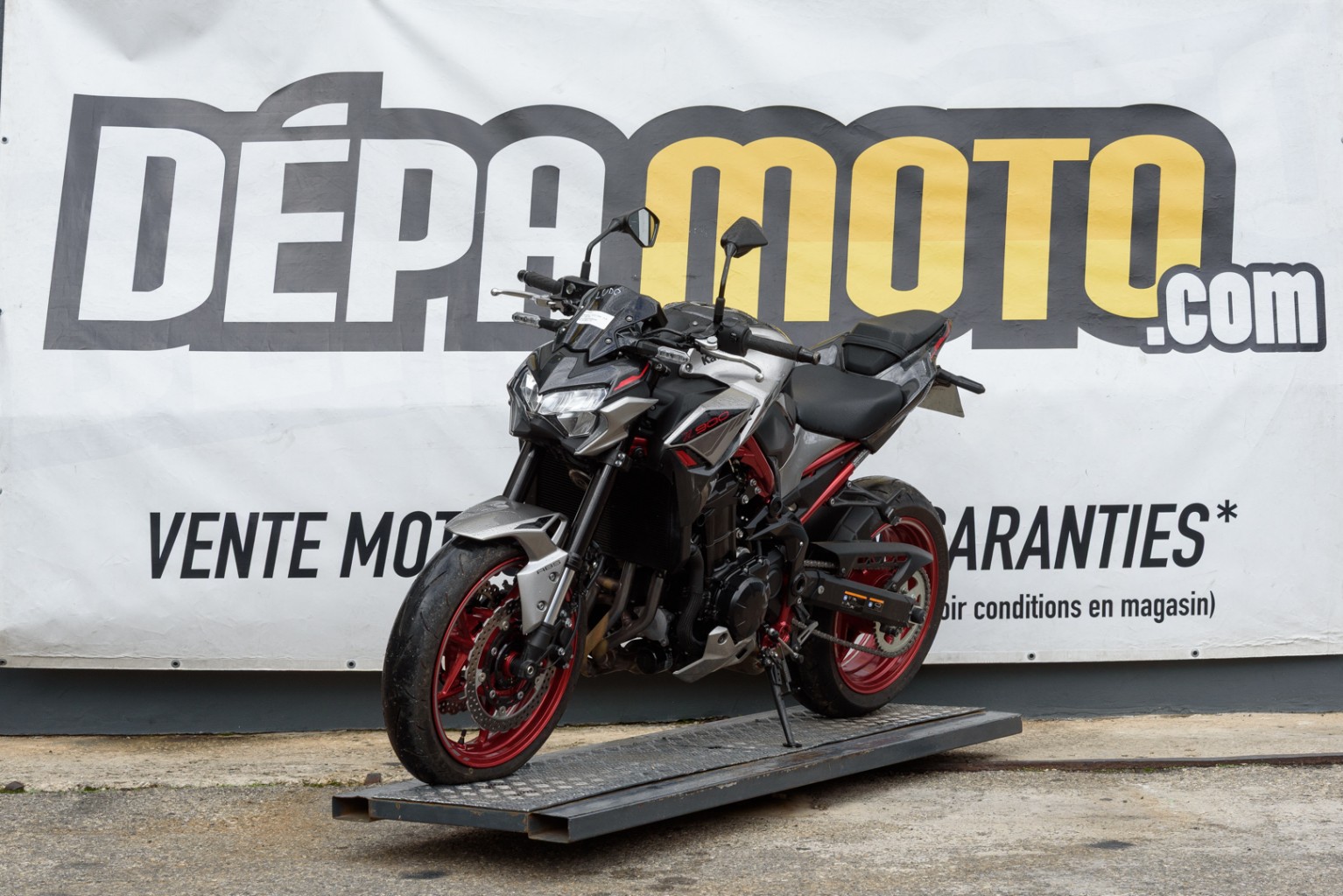 moto accidentée KAWASAKIZ900