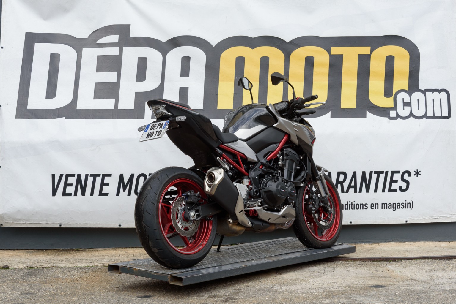 moto accidentée KAWASAKIZ900