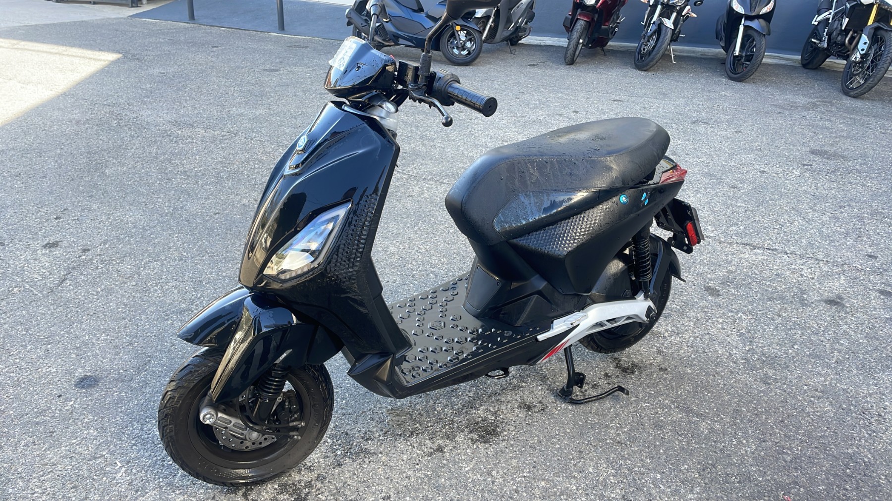 moto accidentée PIAGGIO ONE ELECTRIQUE