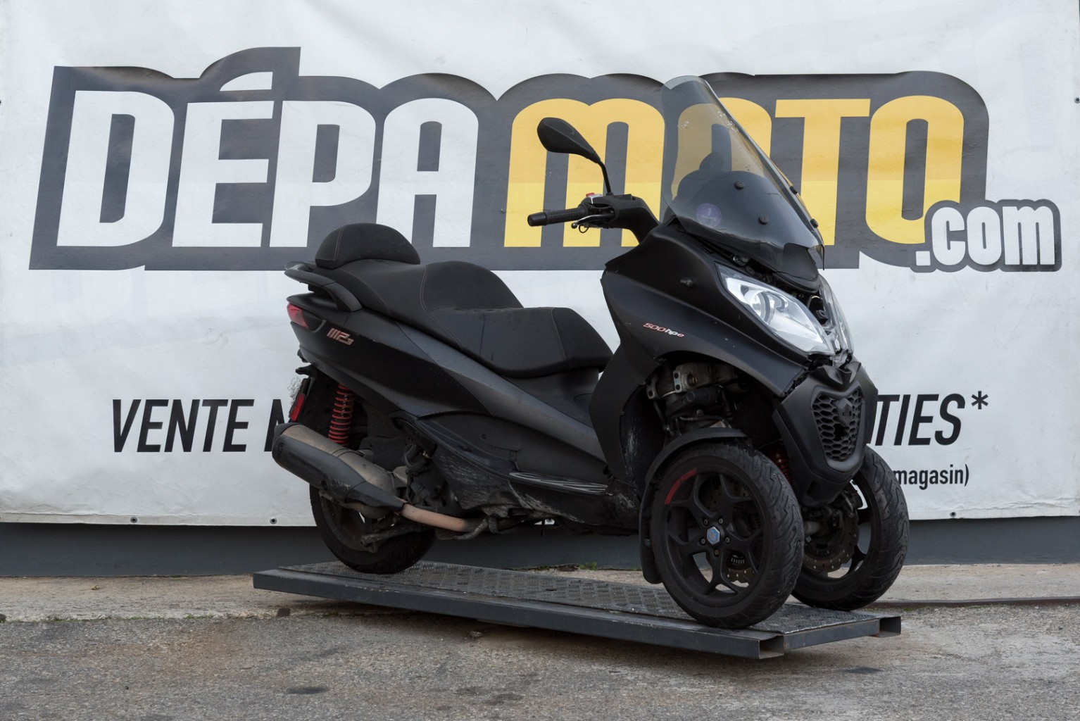 moto accidentée PIAGGIO  MP3 500