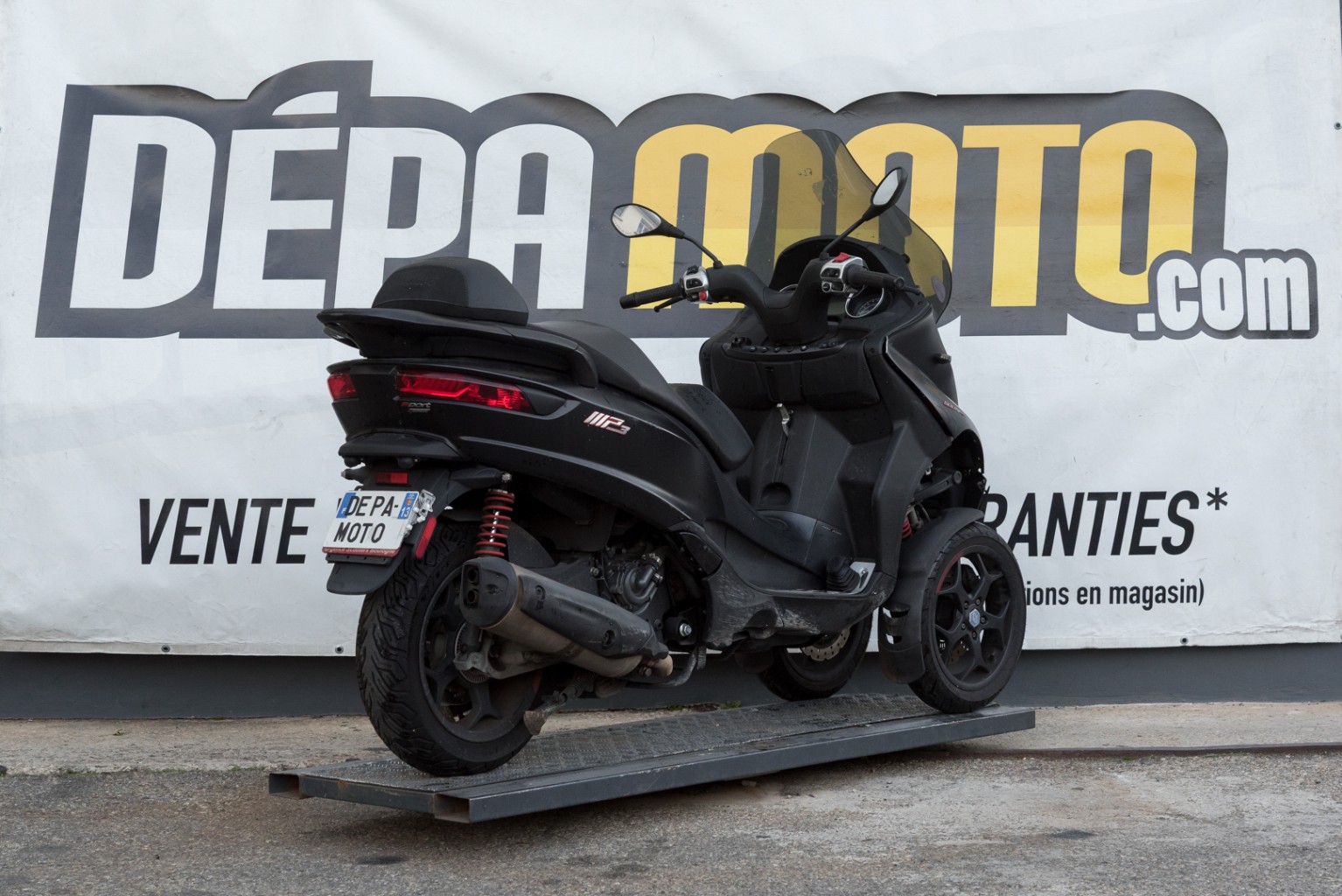 moto accidentée PIAGGIO MP3 500