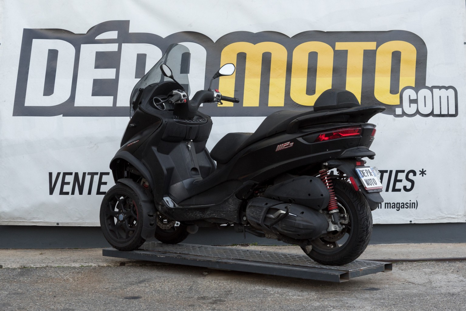 moto accidentée PIAGGIO MP3 500