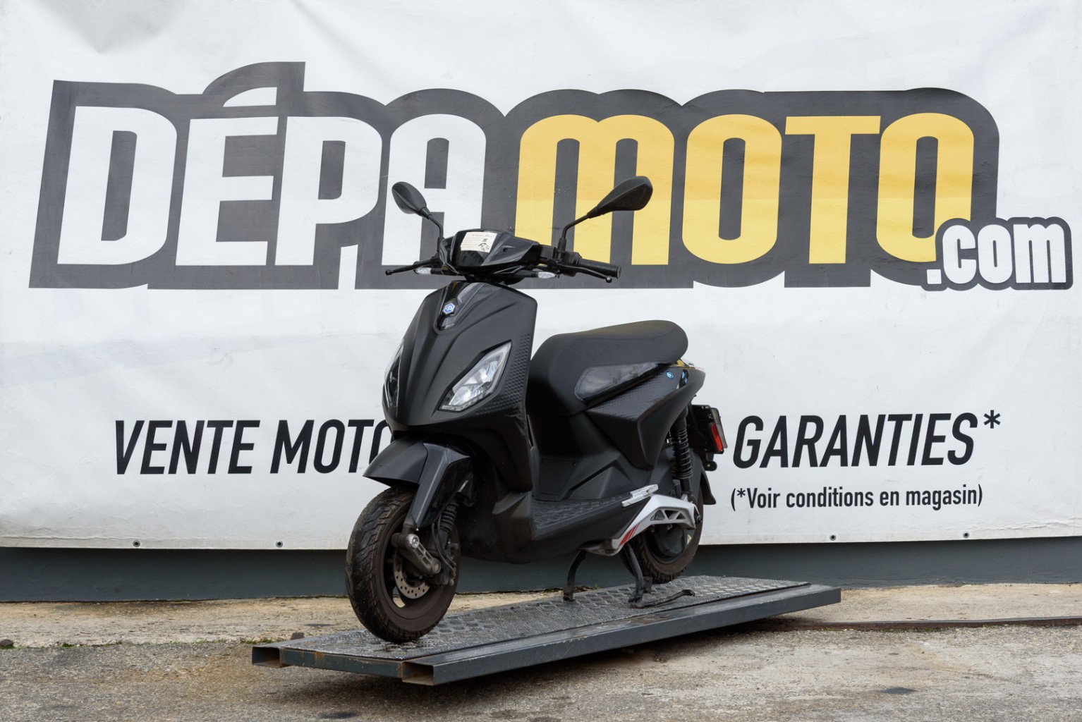 moto accidentée PIAGGIO ONE ELECTRIQUE