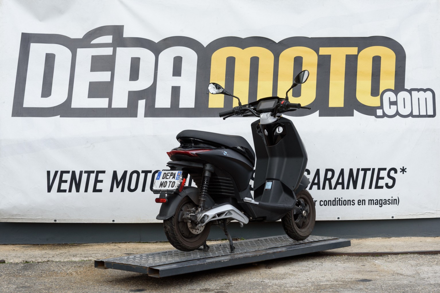 moto accidentée PIAGGIO ONE ELECTRIQUE