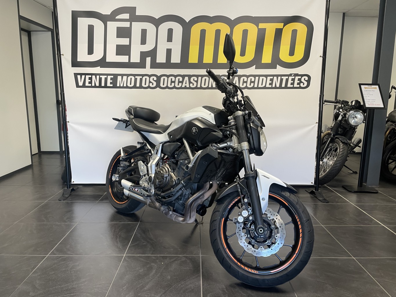 moto d’occasion YAMAHA  MT 07