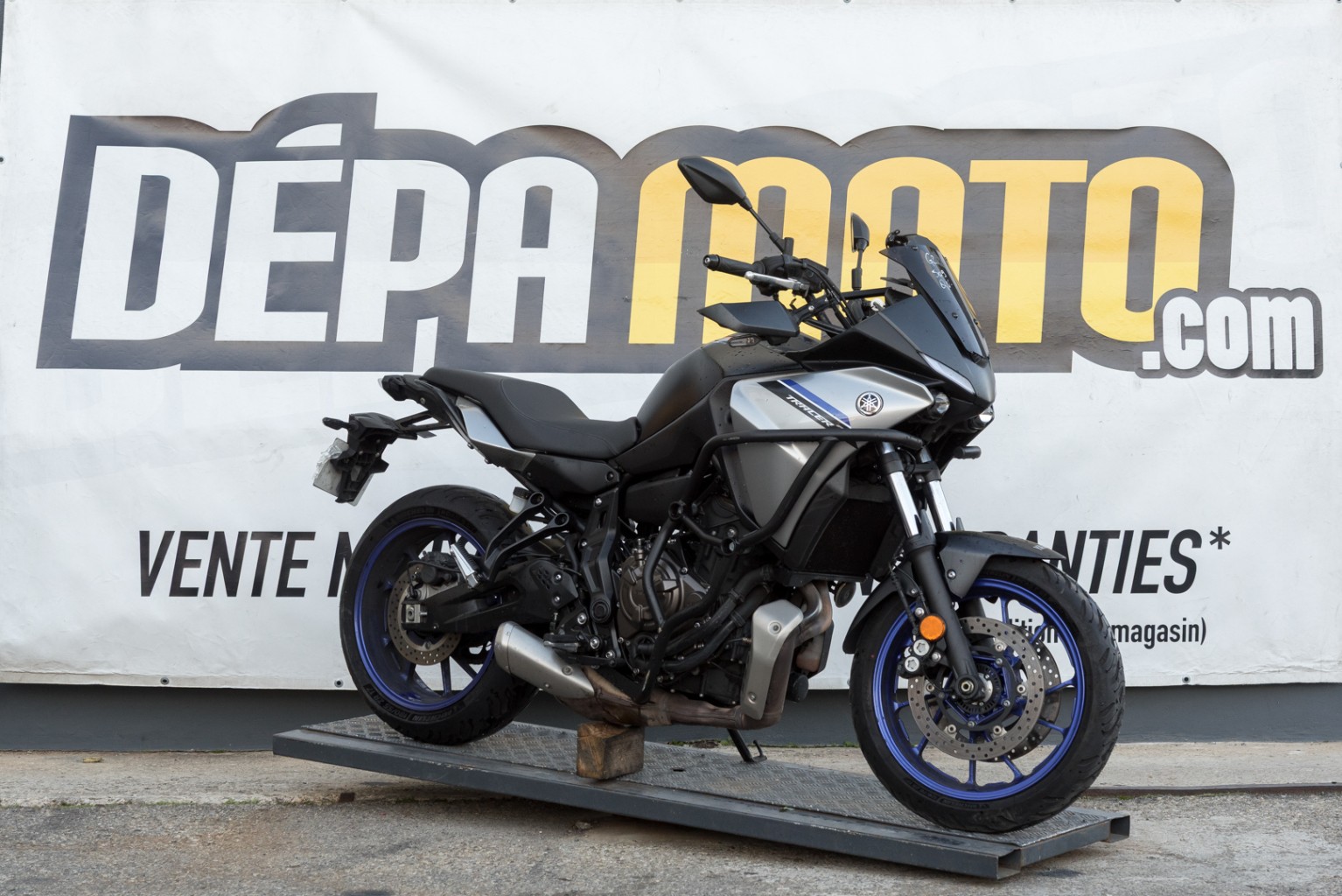 moto accidentée YAMAHA  TRACER 700