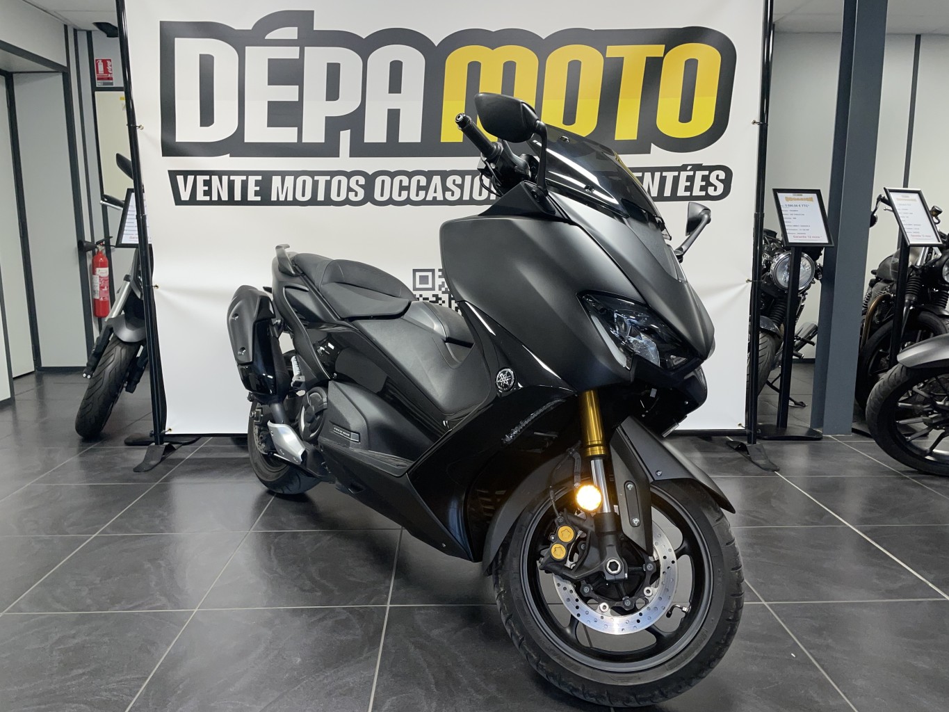 moto d’occasion YAMAHA TMAX 560