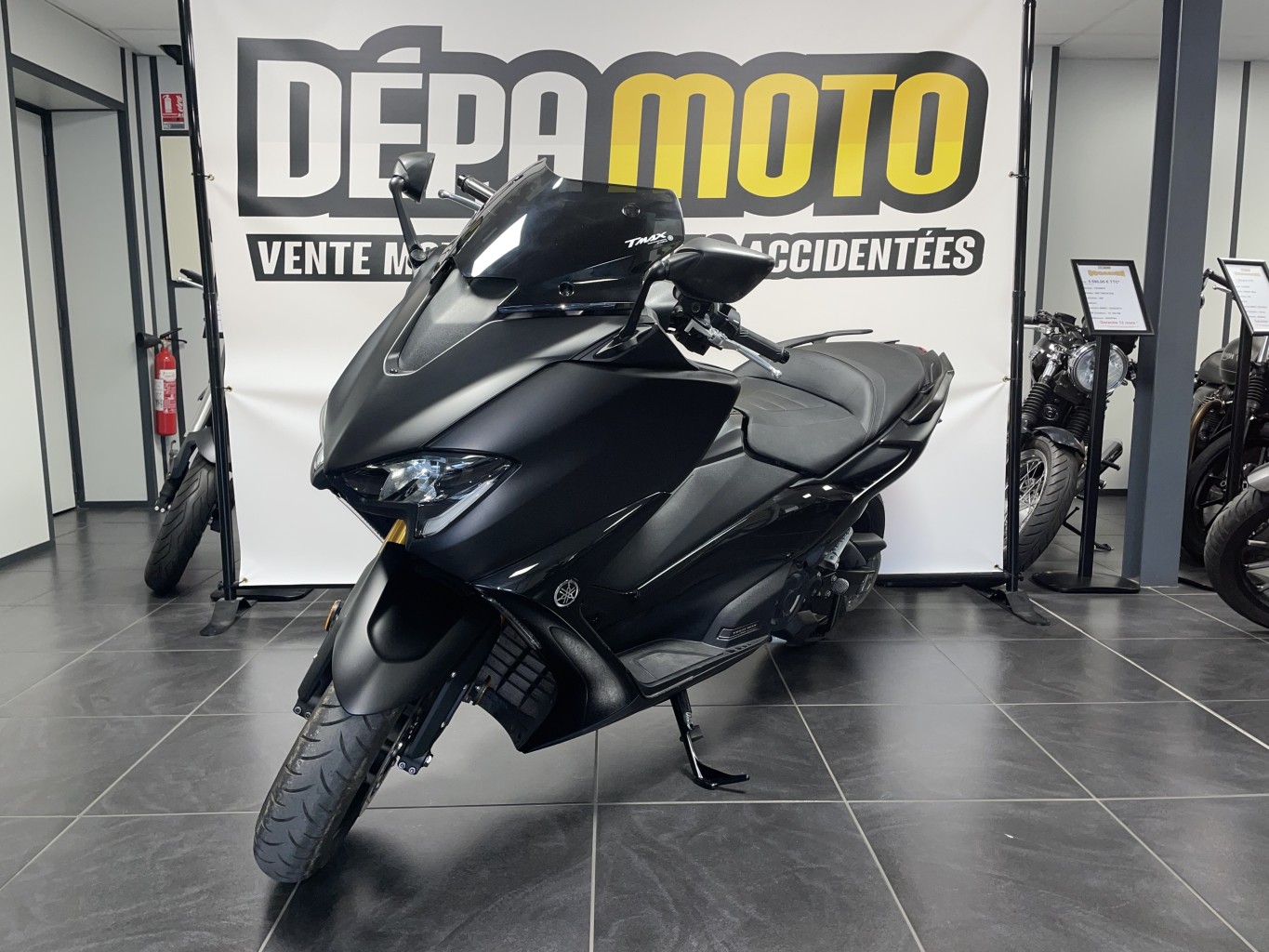 moto d’occasion YAMAHA  TMAX 560