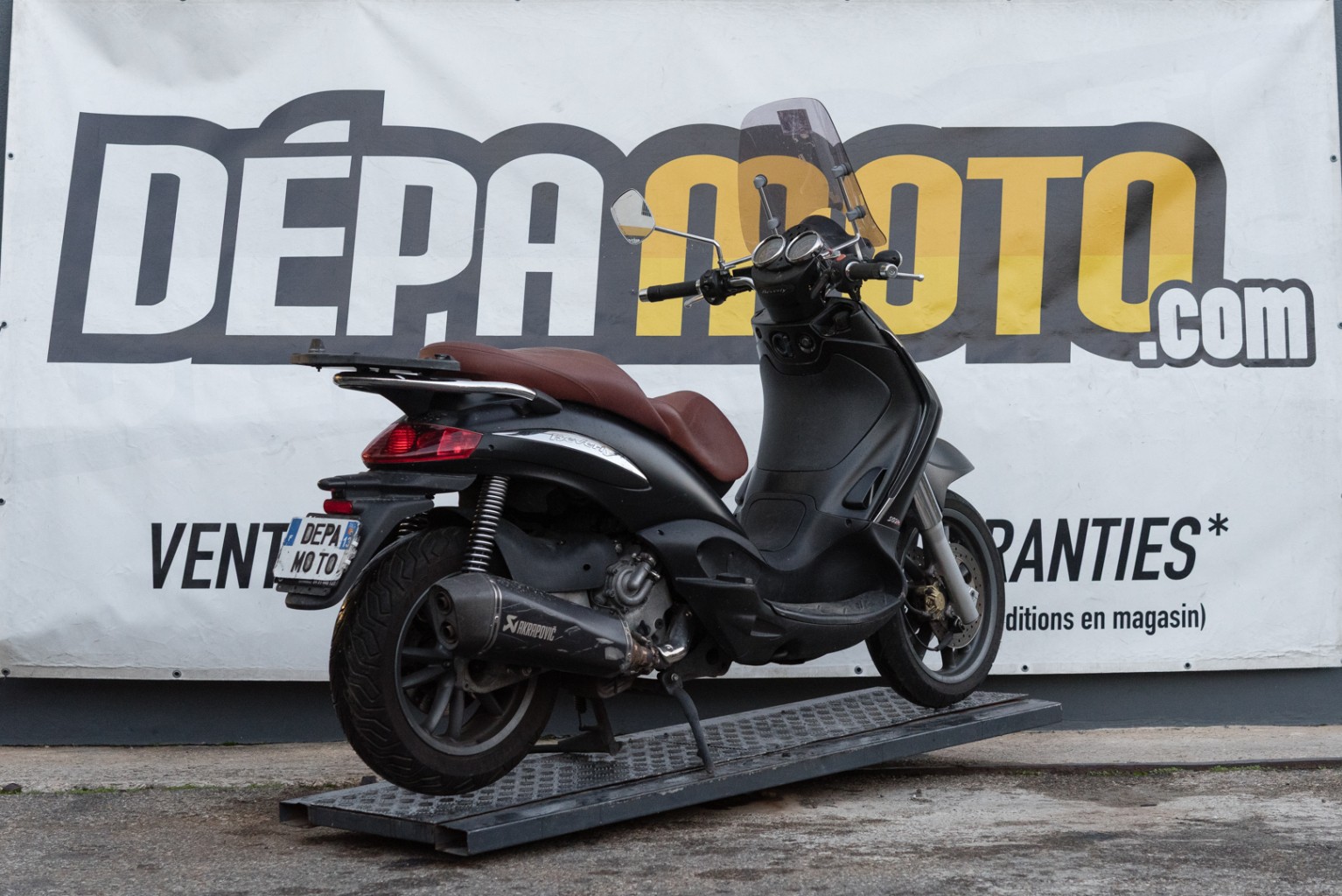 moto accidentée PIAGGIO BEVERLY 500