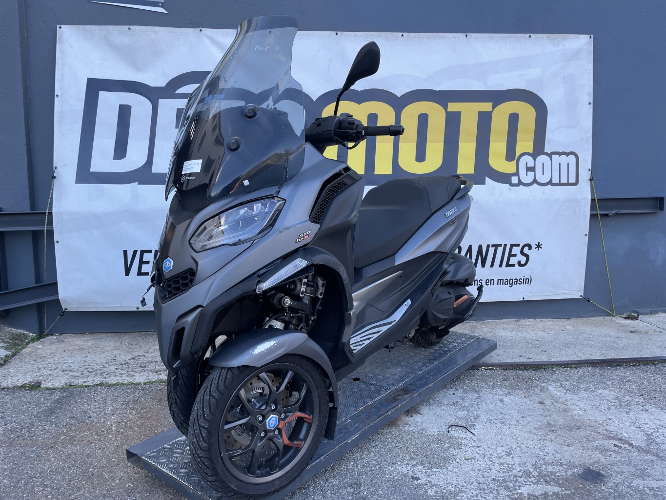 moto accidentée PIAGGIO MP3 530 HPE