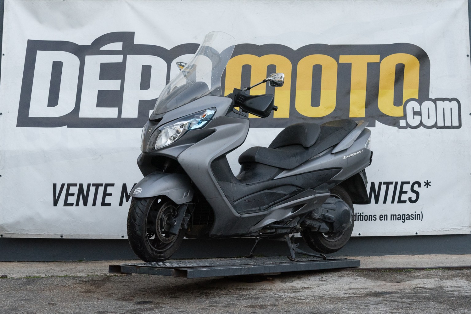 moto accidentée SUZUKI BURGMAN 400