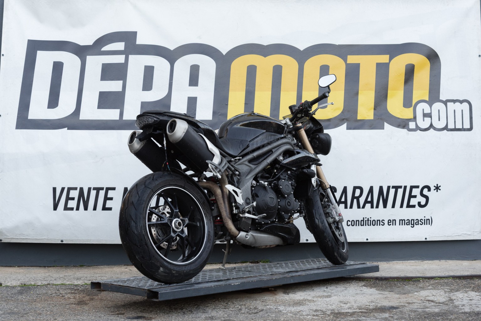 moto accidentée TRIUMPH SPEED TRIPLE