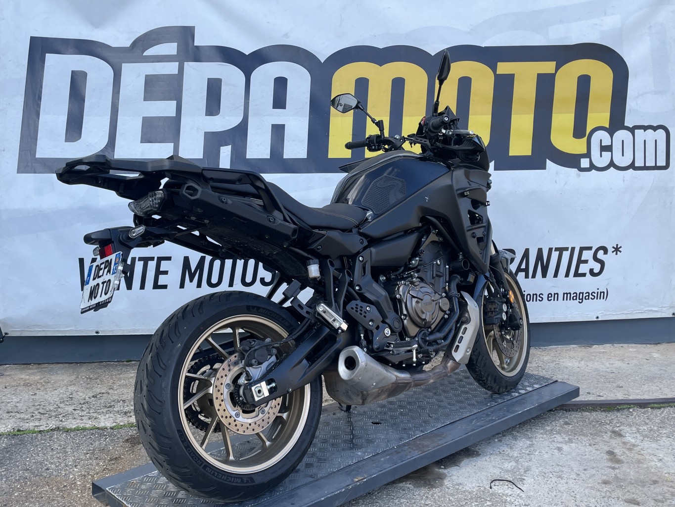 moto accidentée YAMAHA MT 07 TRACER GT