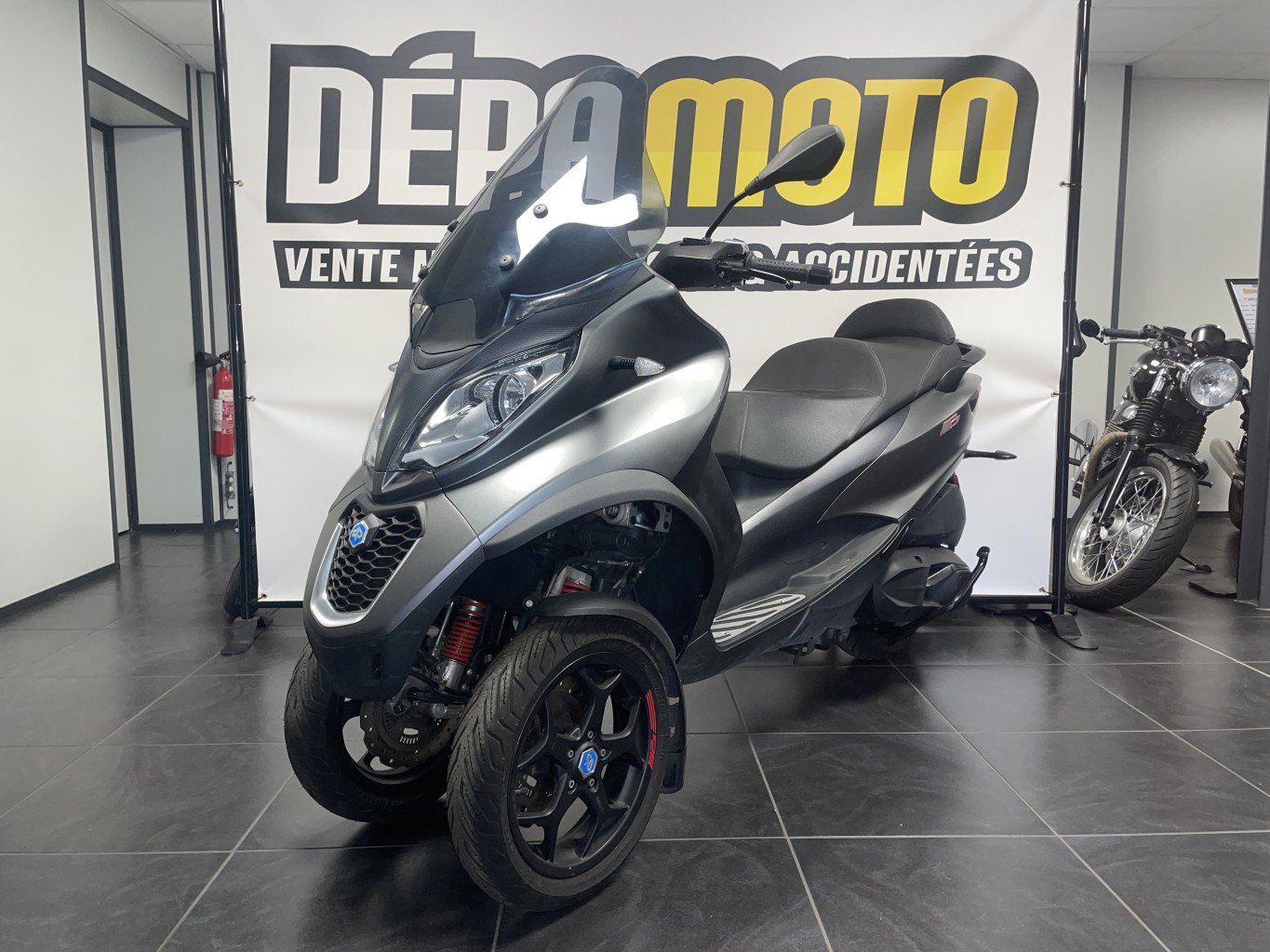 moto d’occasion PIAGGIO MP3 500 HPE SPORT ADVANCED