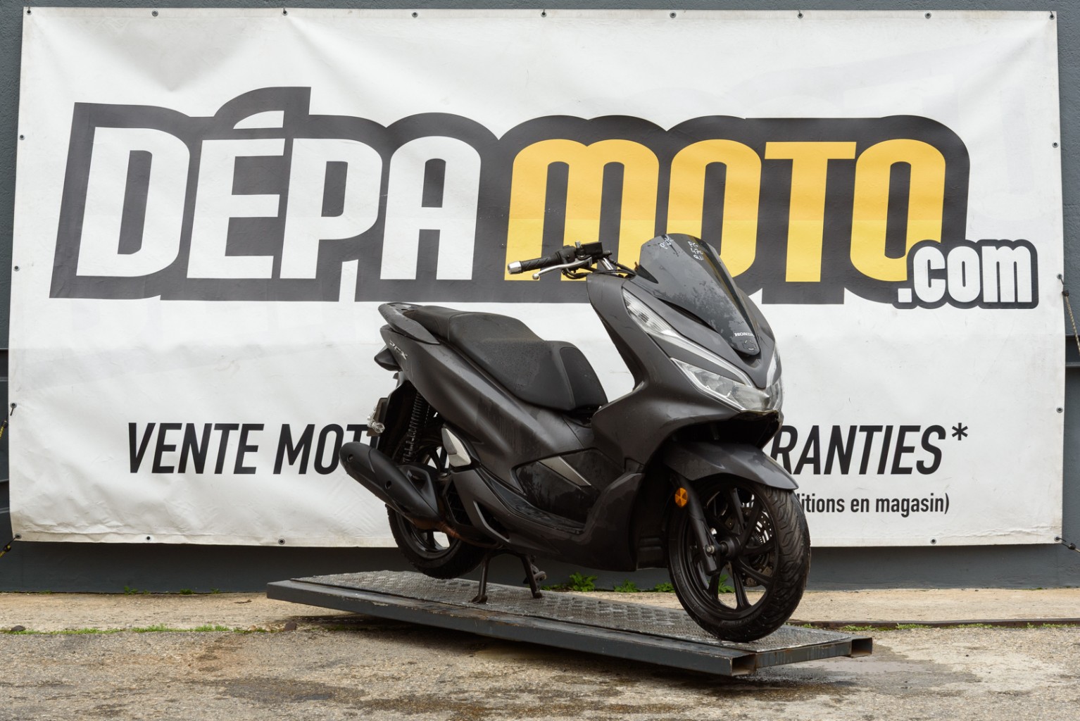 moto accidentée HONDA  PCX 125
