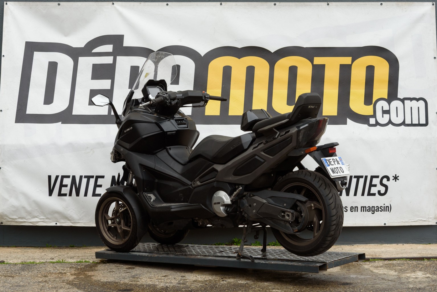 moto accidentée KYMCO CV 3