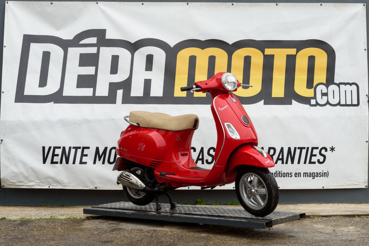 moto accidentée PIAGGIO  VESPA 125