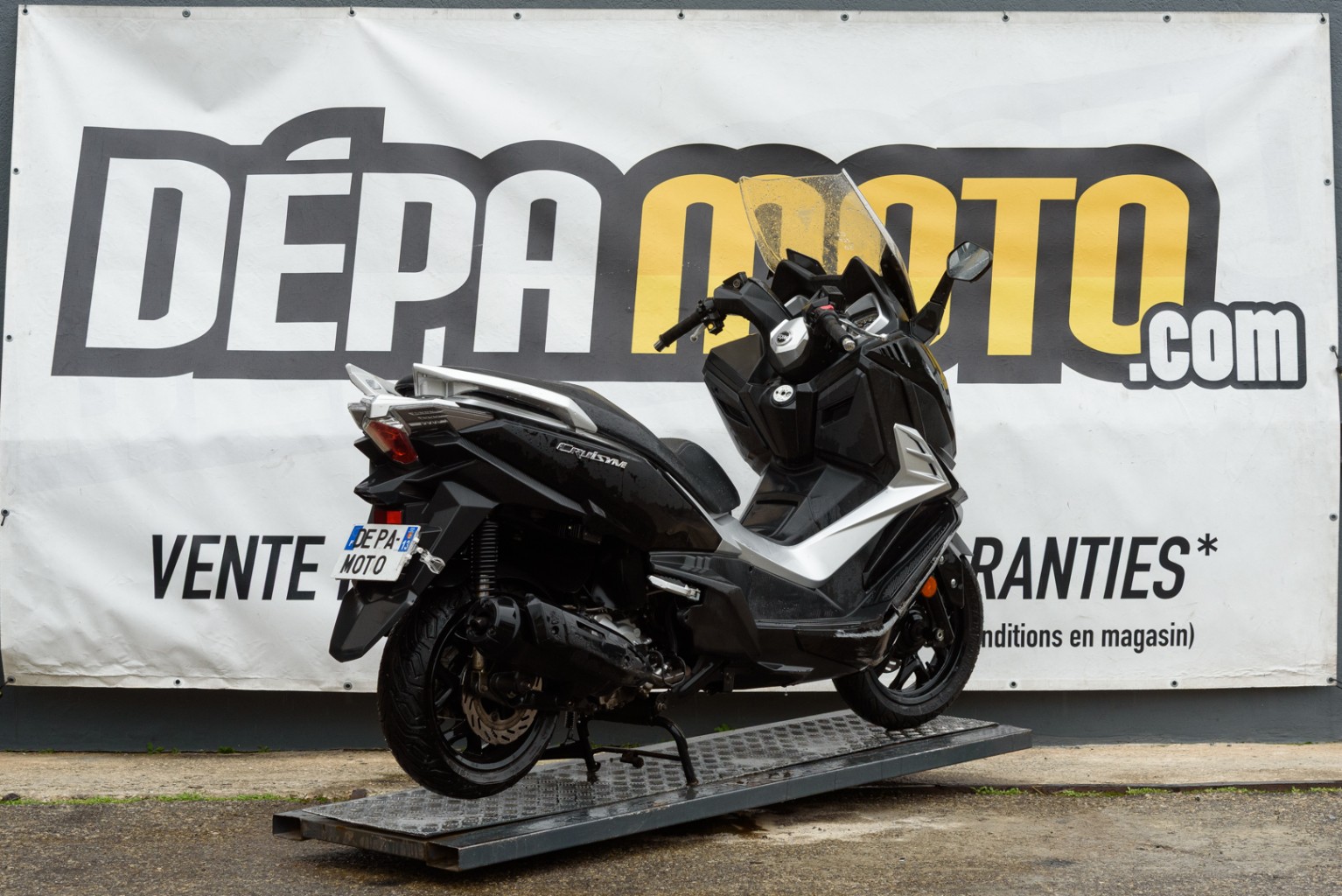 moto accidentée SYM CRUISYM 125