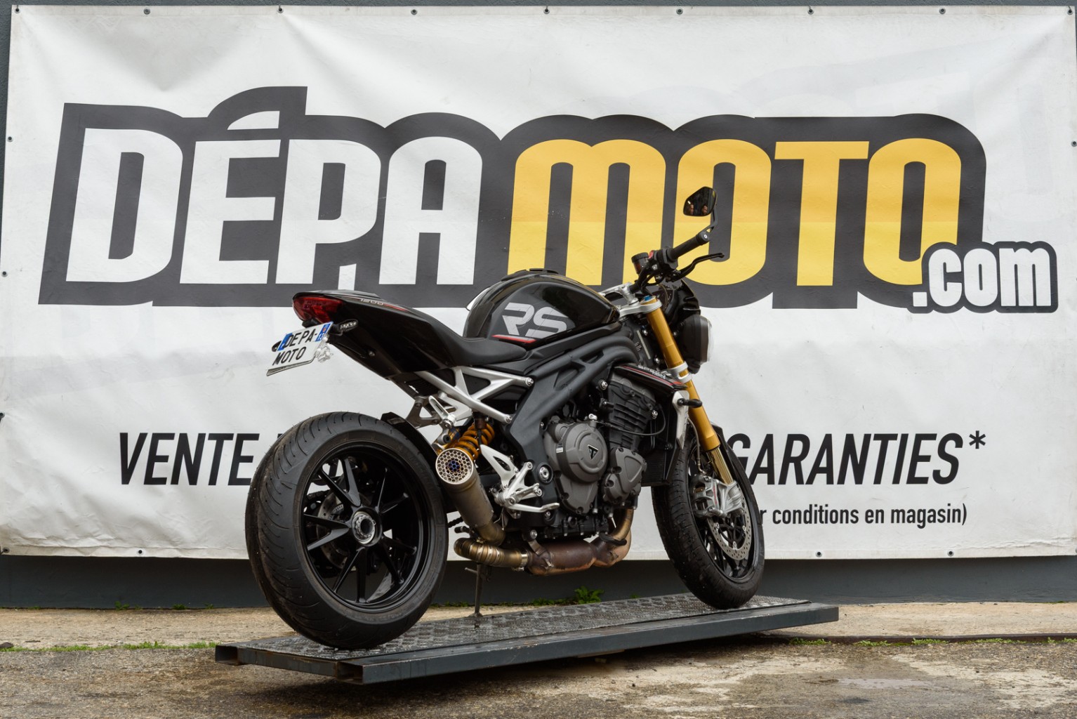 moto accidentée TRIUMPH SPEEDTRIPLE