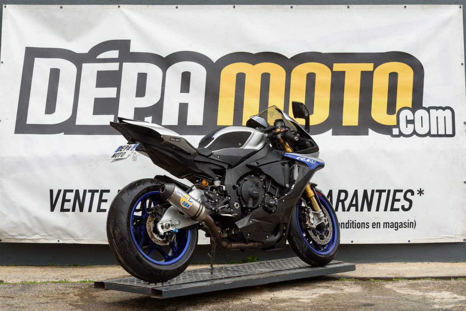 moto accidentée YAMAHA R1
