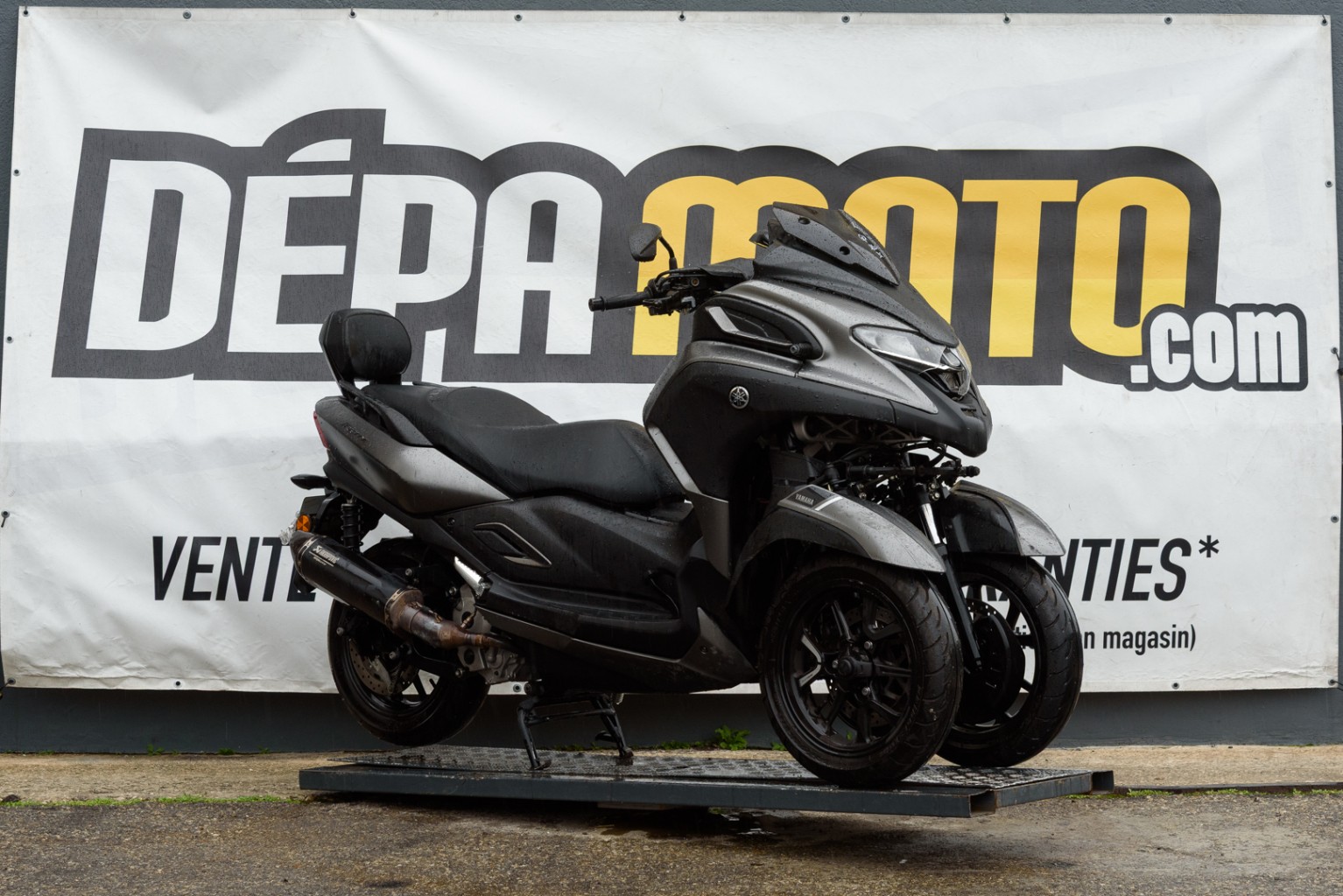 moto accidentée YAMAHA  TRICITY 300