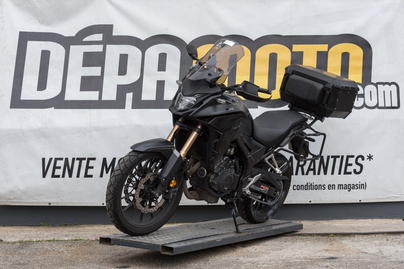 moto accidentée HONDA CB 500 X