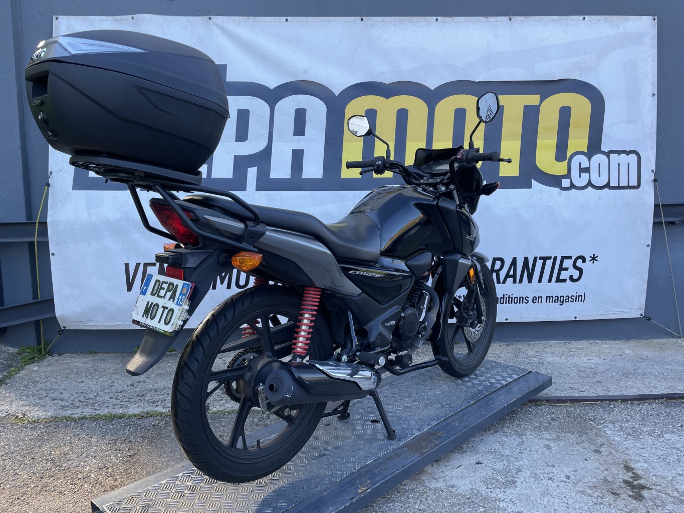 moto accidentée HONDACBF 125