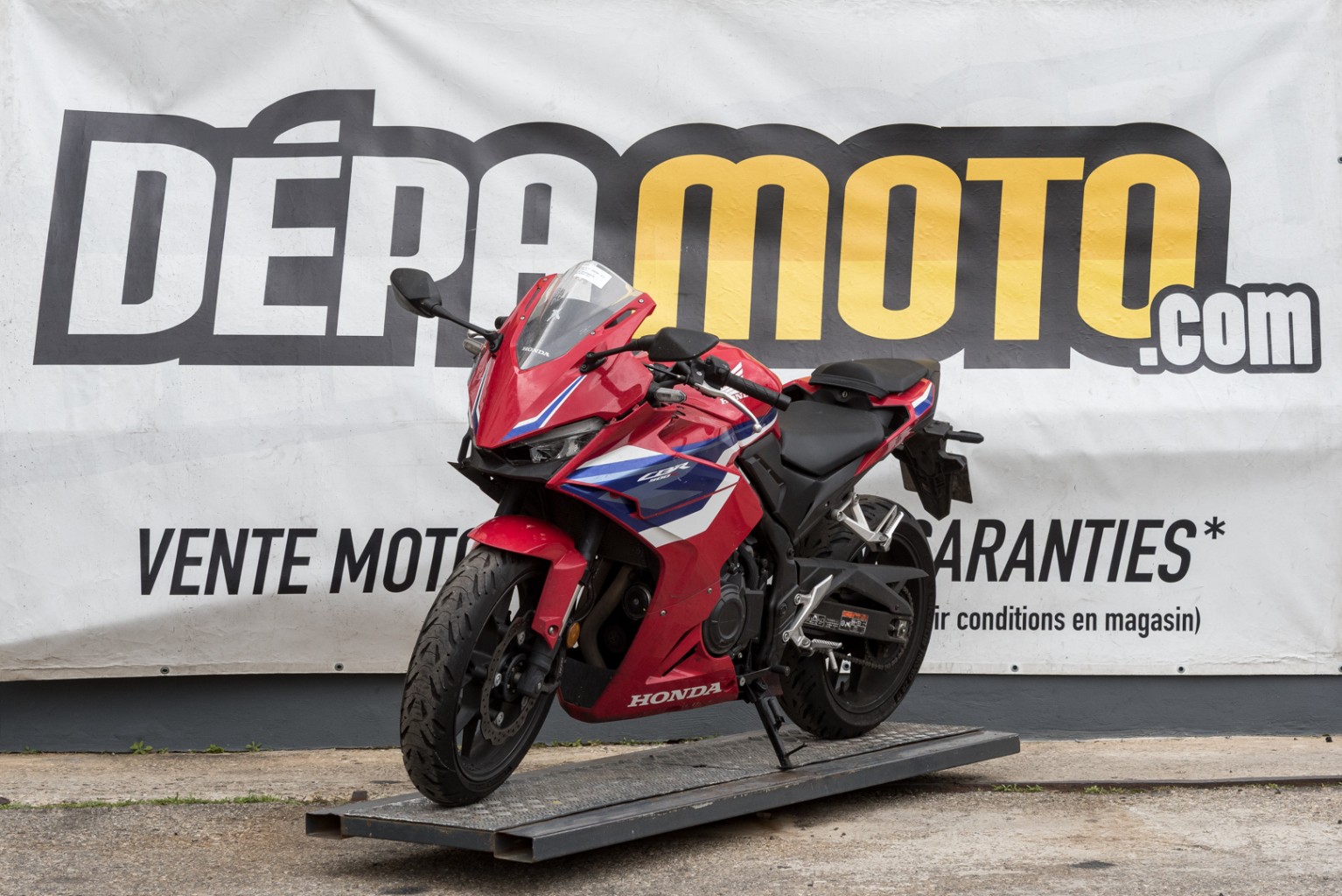 moto accidentée HONDA CBR500