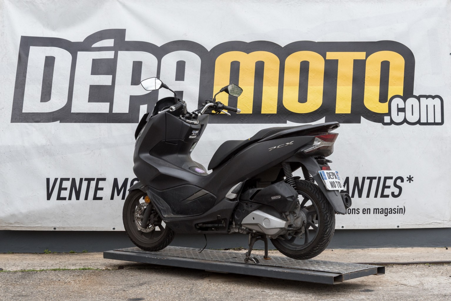 moto accidentée HONDA PCX 125