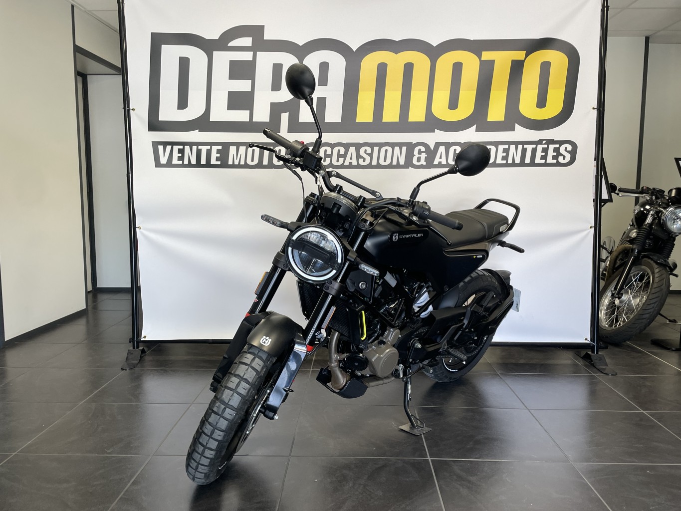 moto d’occasion HUSQVARNASVARTPILEN